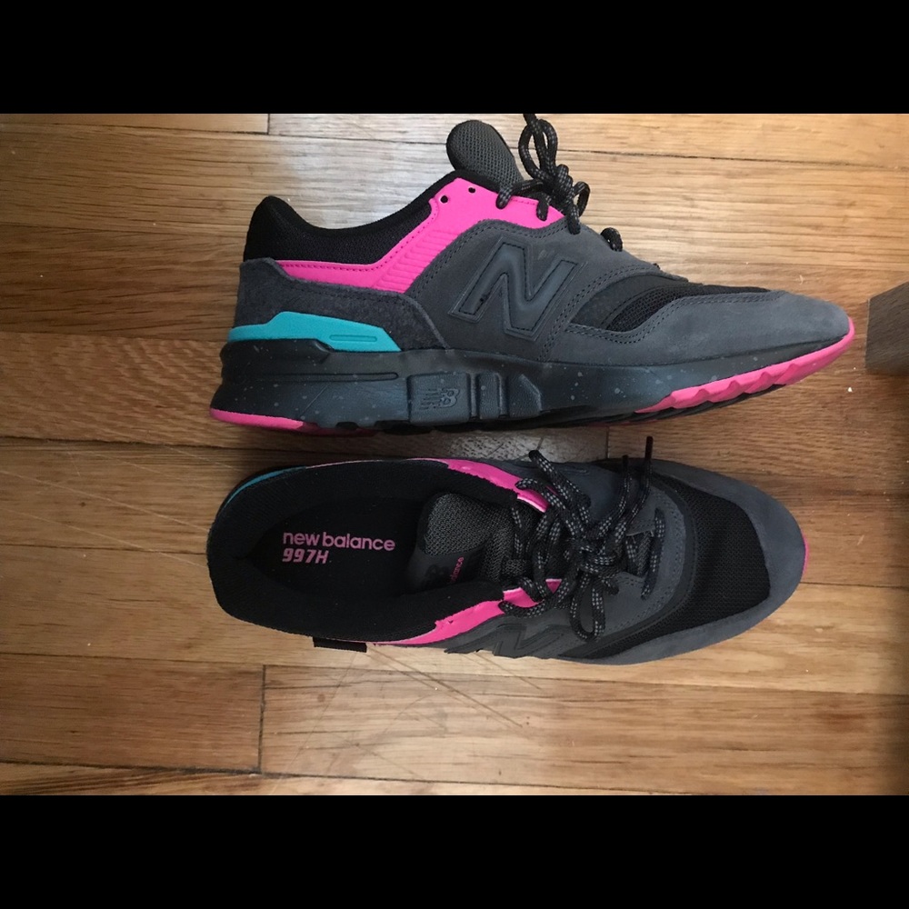 Authentic New Balance Sneaker